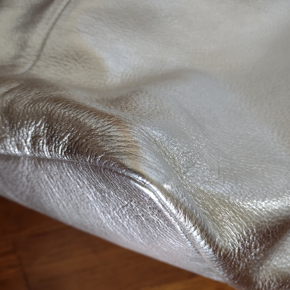 Parker Thatch XL Jane Silver Slouch Tote Bag - Picture 6 of 11